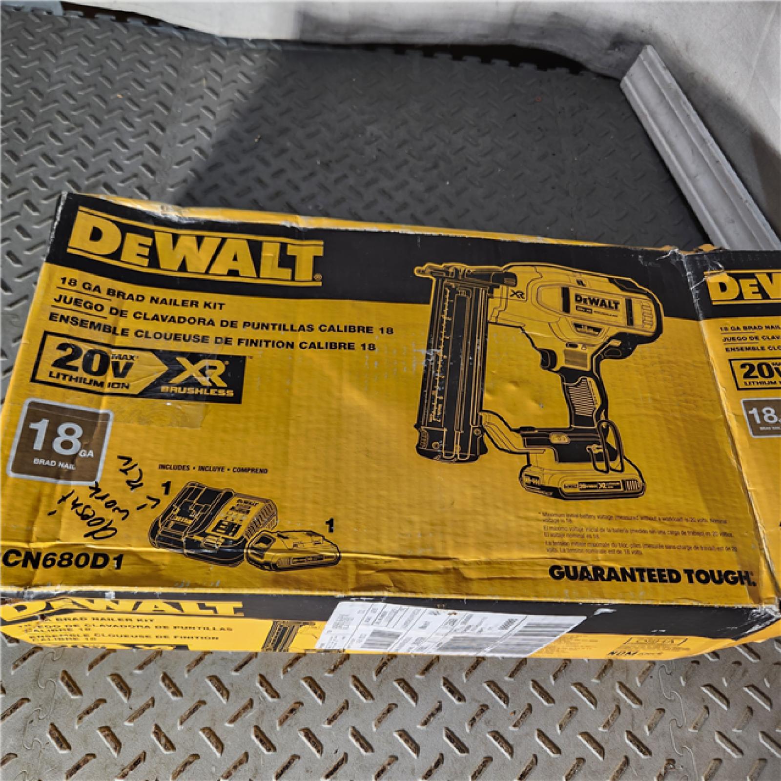 Houston location AS-IS DEWALT 20V MAX XR 18 Gauge Brad Nailer Kit