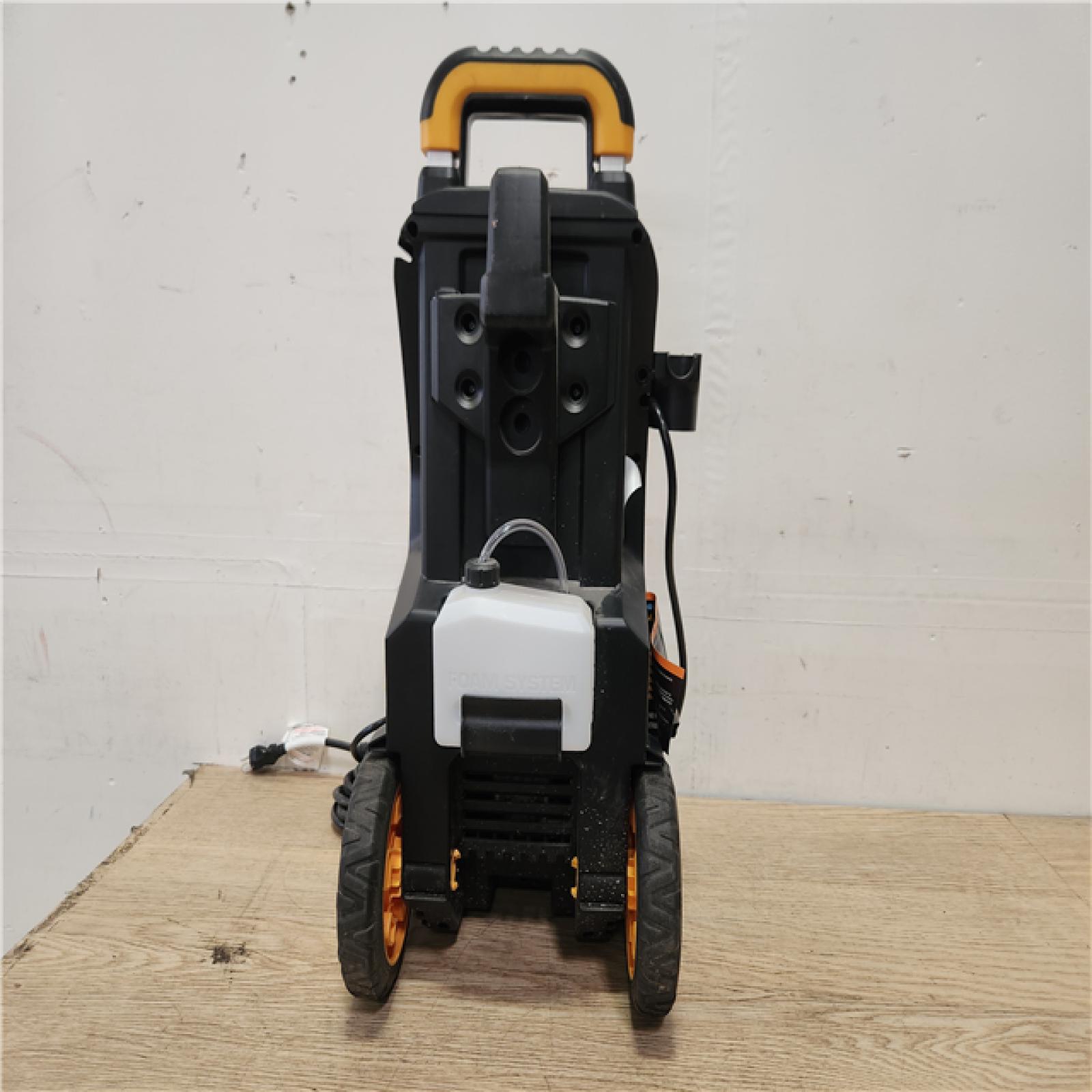 Phoenix Location DEWALT 2800 PSI 1.0 GPM Cold Water Electric Pressure Washer w/ Axial Pump