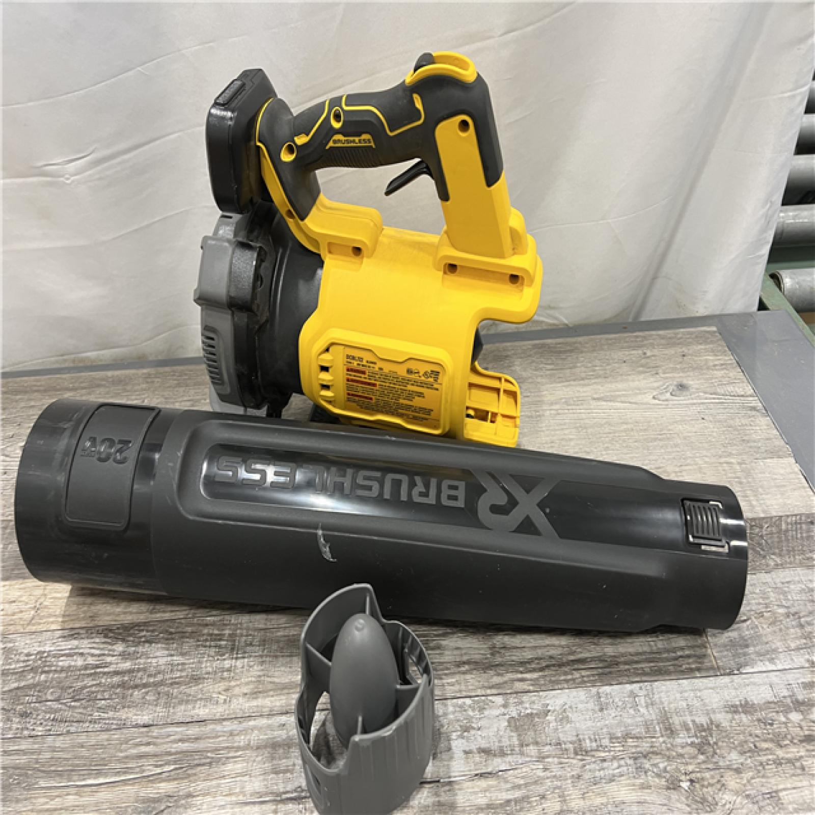 AS-IS DEWALT 20V MAX 125 MPH 450 CFM Brushless Cordless Battery Powered Blower (Tool Only)