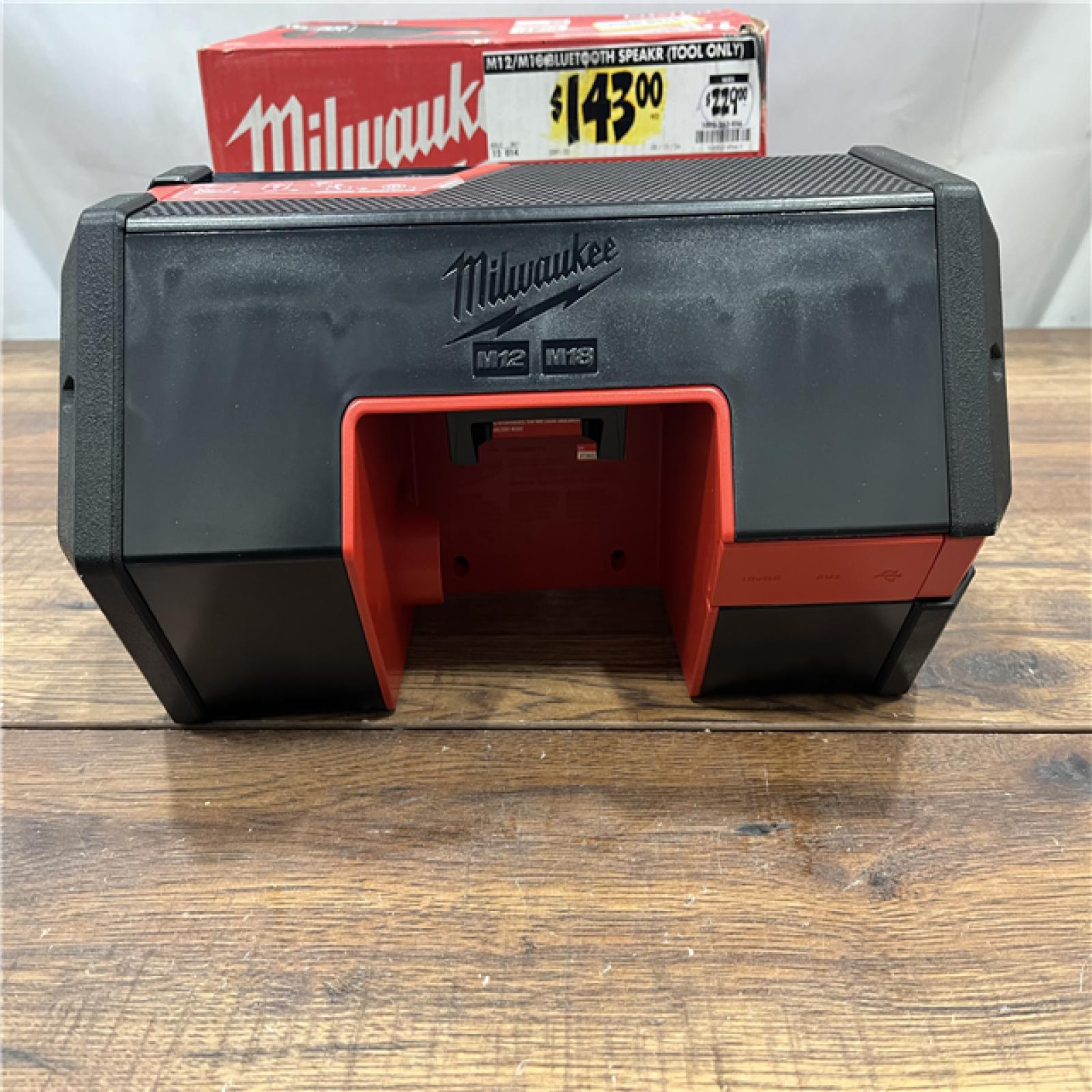 AS-IS Milwaukee M18/M12 Wireless Bluetooth Weather Resistant Jobsite Speaker (Tool Only)