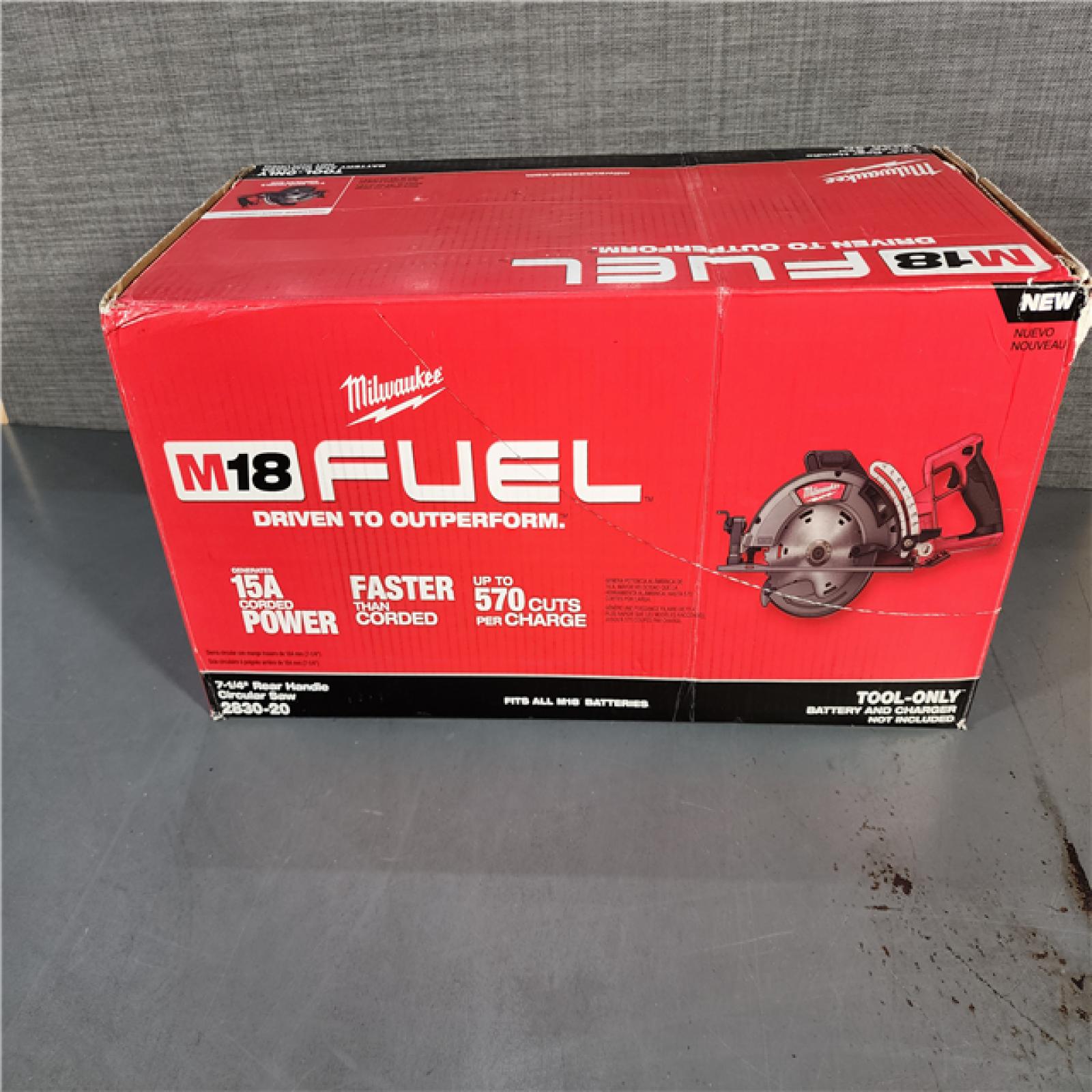 HOUSTON LOCATION - AS-IS (APPEARS LIKE NEW) Milwaukee 2830-20 Rear Handle Circular Saw M18 FUEL 7-1/4  Cordless Brushless (Tool Only)