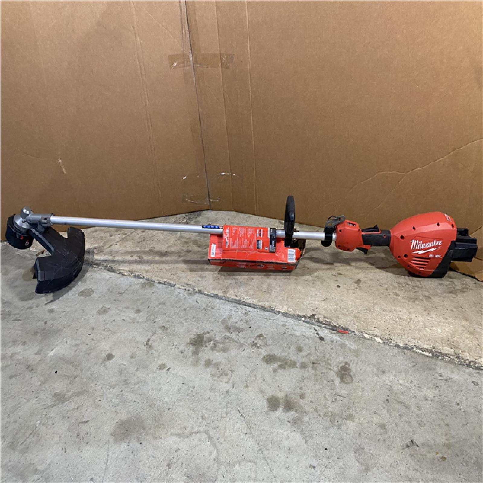 HOUSTON LOCATION - AS-IS Milwaukee M18 FUEL 17 Dual Battery String Trimmer