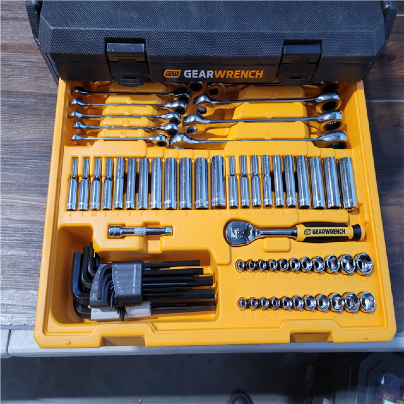 CALIFORNIA AS-IS GEARWRENCH TOOL SET