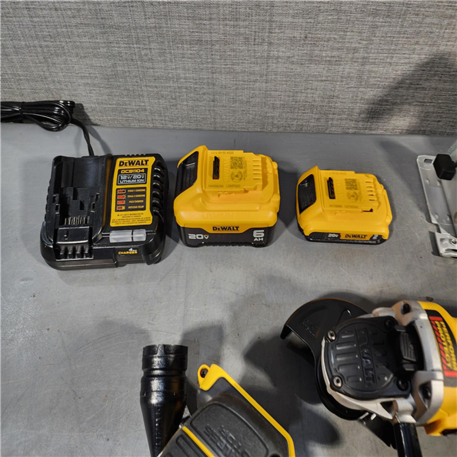 HOUSTON LOCATION - AS-IS Dewalt 20-Volt MAX ToughSystem Lithium-Ion 6-Tool Cordless Combo Kit