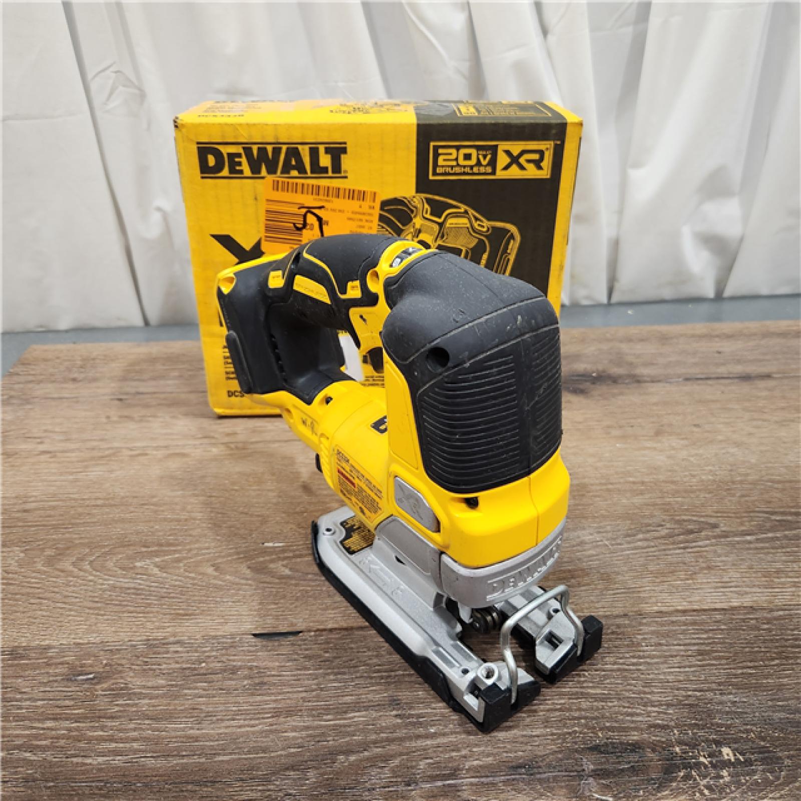 AS-IS 20V MAX XR Cordless Brushless Jigsaw (Tool Only)