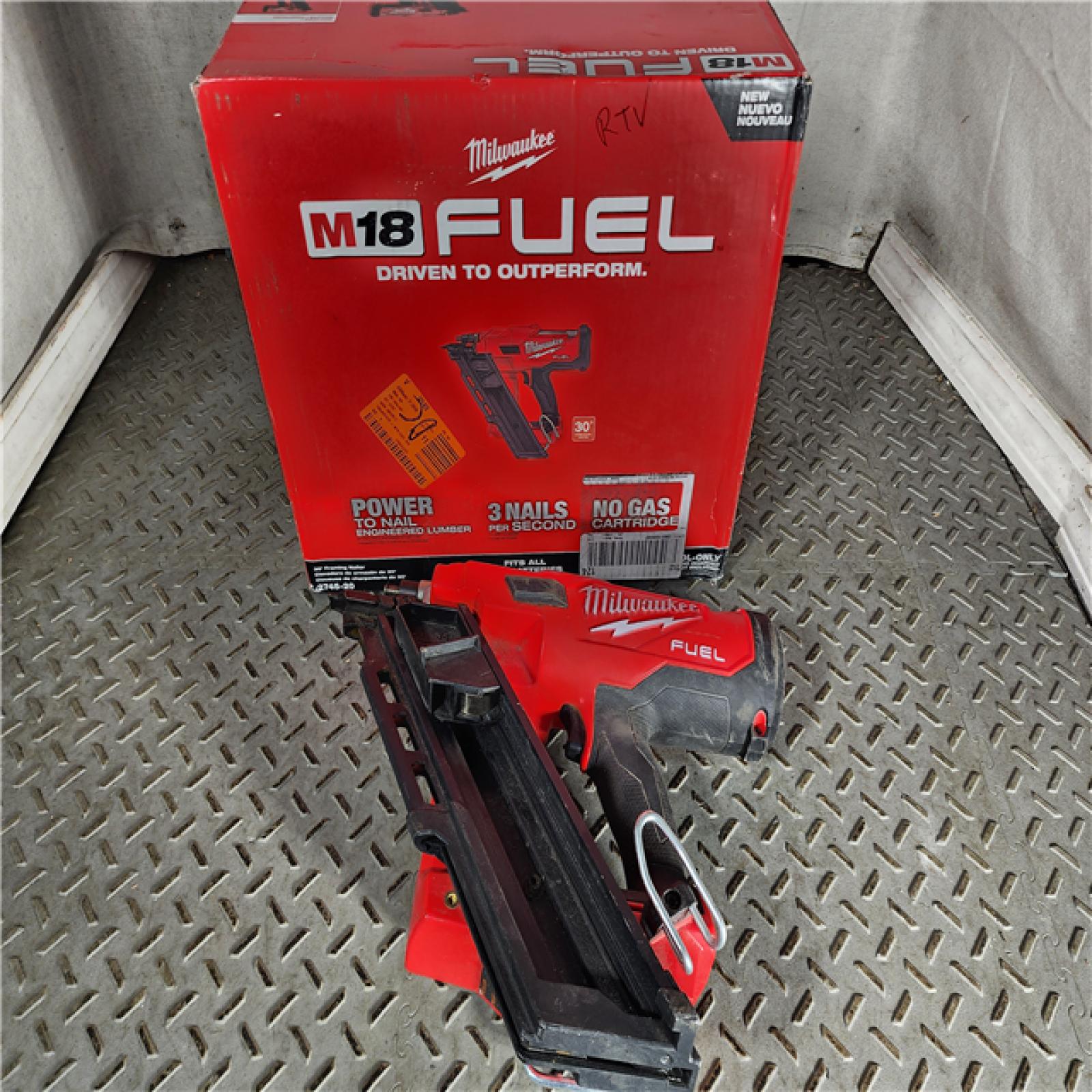 HOUSTON LOCATION - AS-IS Milwaukee M18 FUEL 30 Degree Framing Nailer (TOOL ONLY)