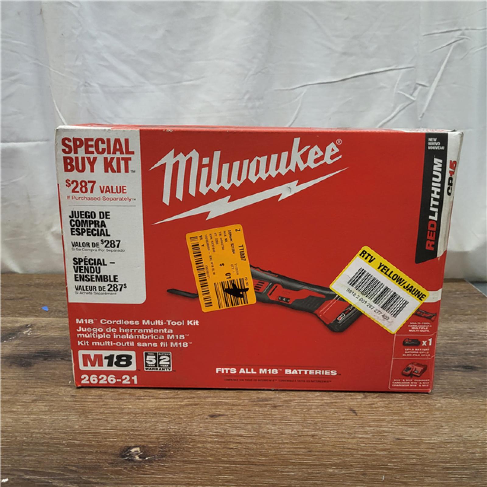 AS-IS Milwaukee 2626-21 M18 18-Volt Lithium-Ion Cordless Oscillating Multi-Tool Kit