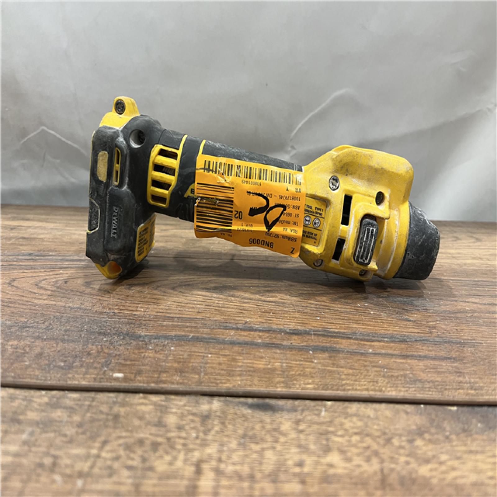 AS-IS DEWALT 20V MAX Cordless Cut Out Tool ( TOOL ONLY)