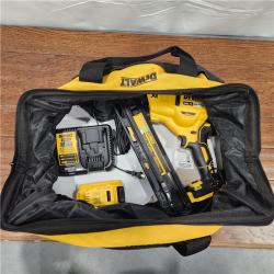 NEW DEWALT 20V MAX XR 15 Ga. Cordless 34 Deg Nailer 20 V