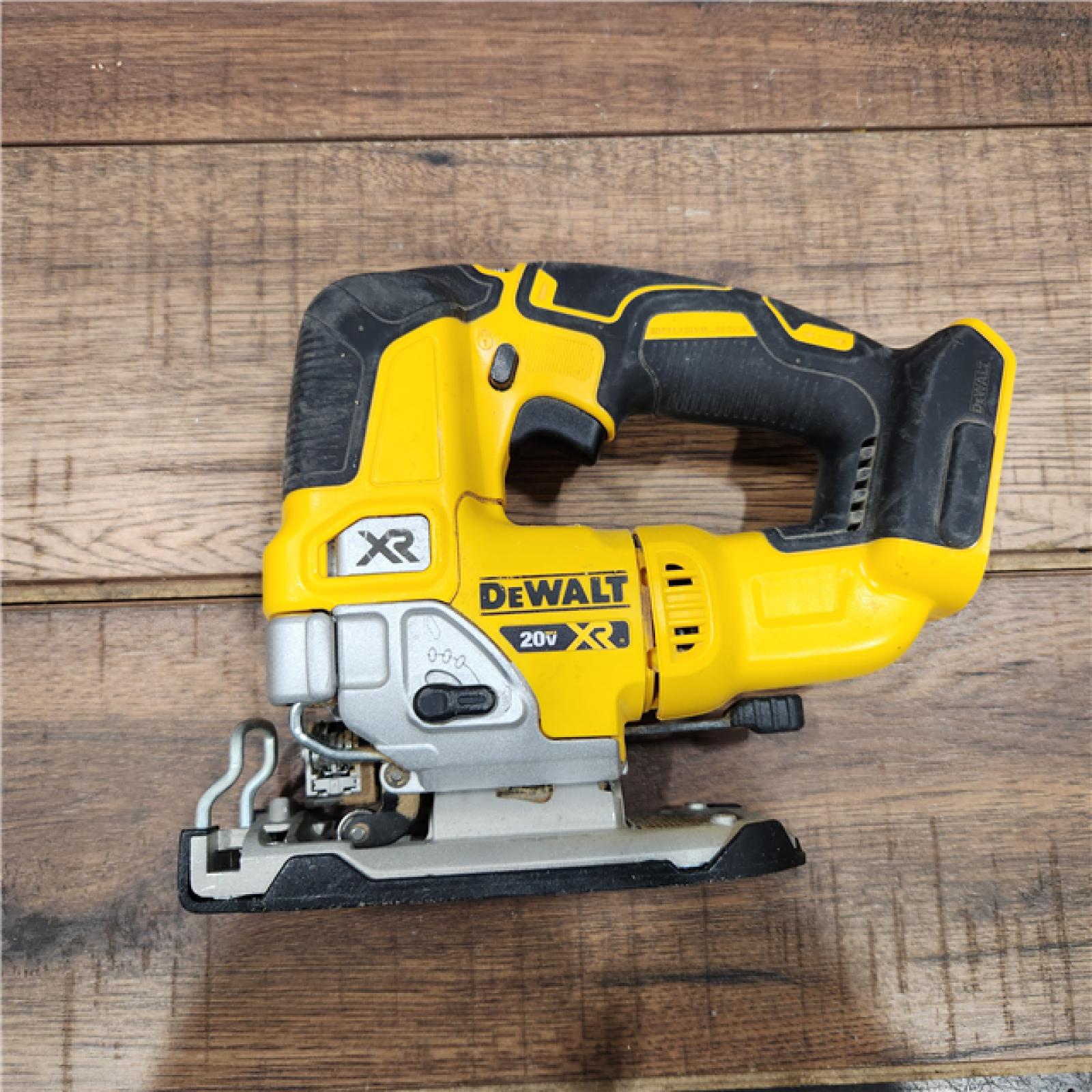 AS-IS 20V MAX XR Cordless Brushless Jigsaw (Tool Only)