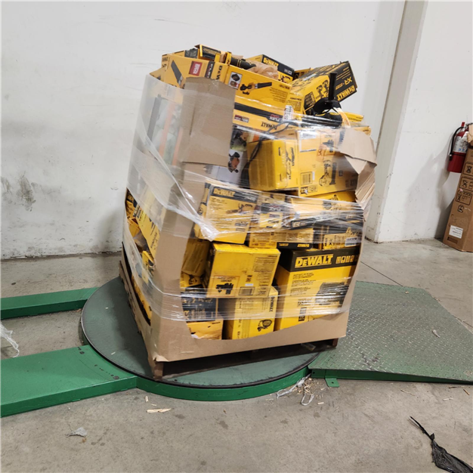 Dallas Location - As-Is DEWALT Tool Pallet