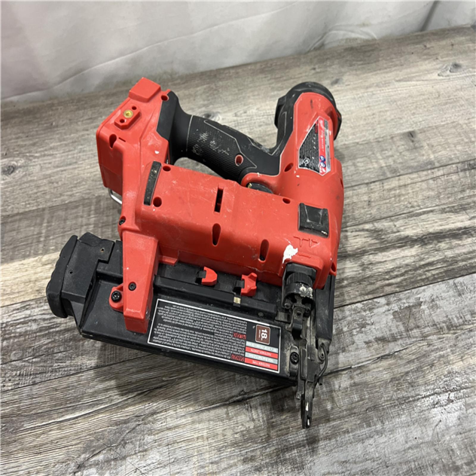 AS-IS Milwaukee M18 Fuel 18V Brushless 18-Gauge Brad Nailer 2746-20 (Bare Tool)