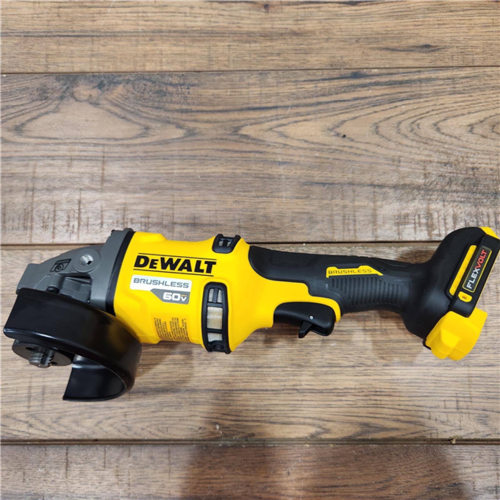 AS-IS DeWalt FLEXVOLT 60V MAX Cordless Grinder  4.5 - 6   9000 RPM  1 EA (115-DCG418B)