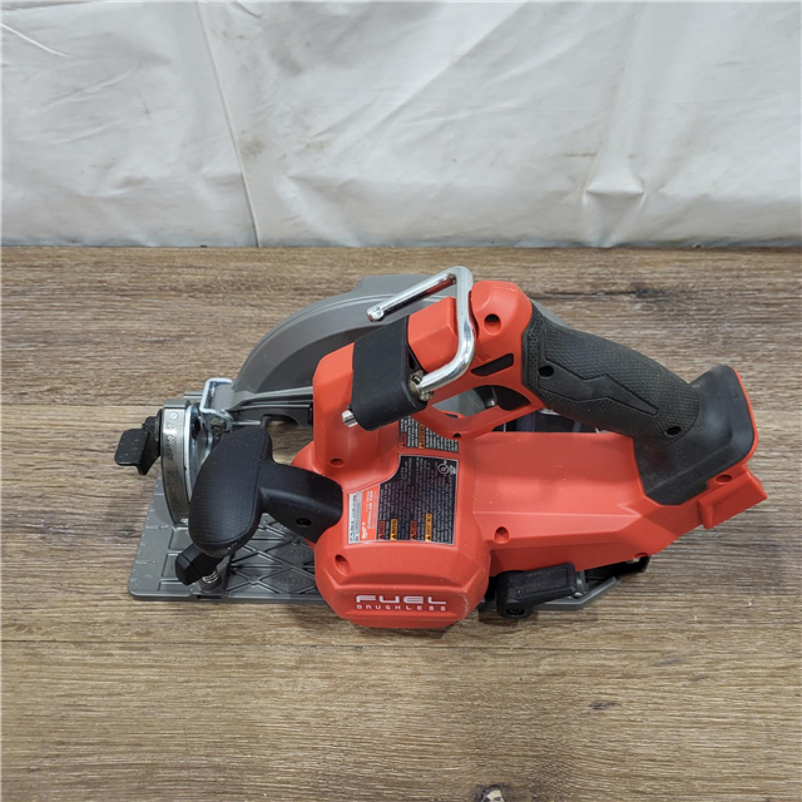 AS-IS MILWAUKEE CIRCULAR SAW 7-1/4