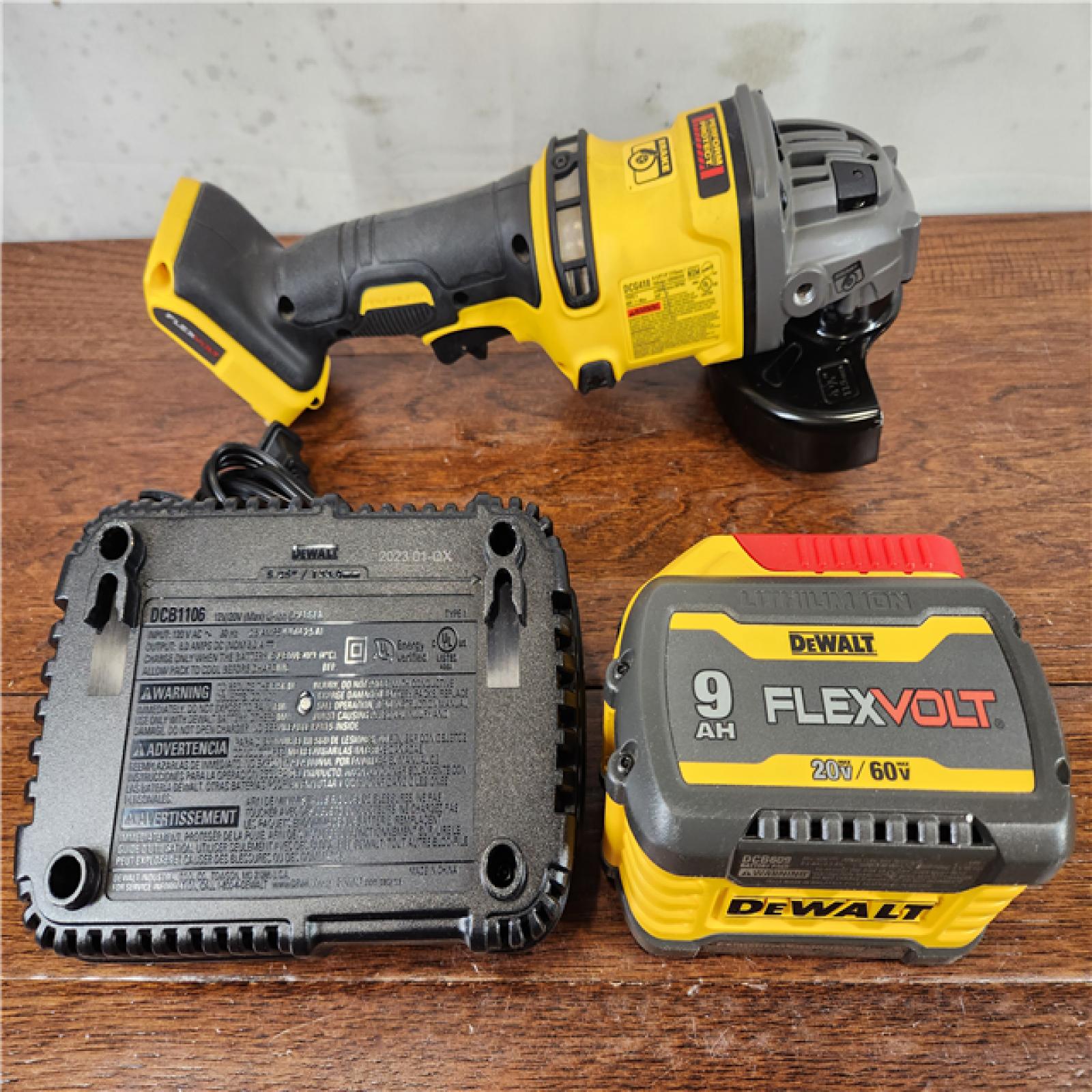 AS-IS DEWALT 60V MAX FLEXVOLT Brushless Cordless Grinder with Kickback Brake Kit