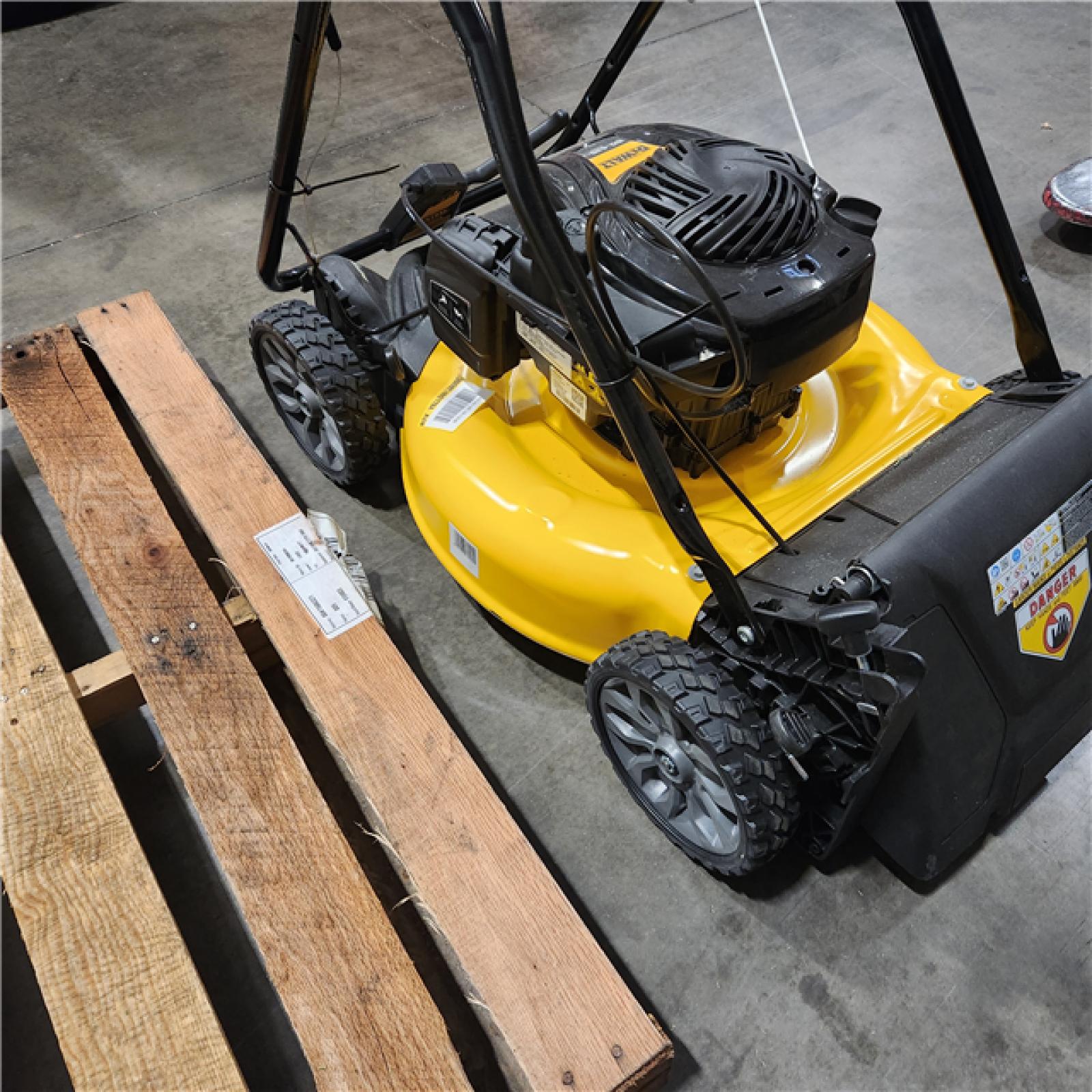 DALLAS LOCATION - AS-IS DEWALT 21 in. 150cc Briggs and Stratton 625ex Engine Rear Wheel Drive 2-in-1 Gas Self Propelled Walk Behind Lawn Mower