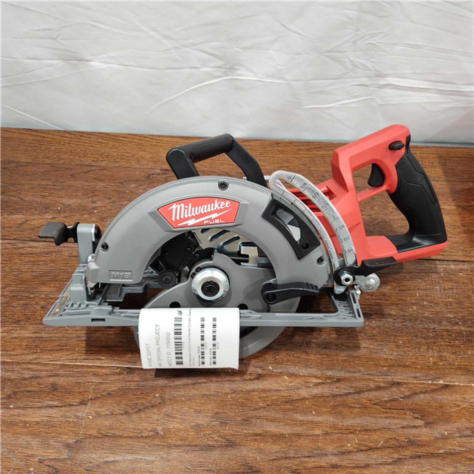 NEW Milwaukee 2830-20 Rear Handle Circular Saw M18 FUEL 7-1/4  Cordless Brushless Tool Only