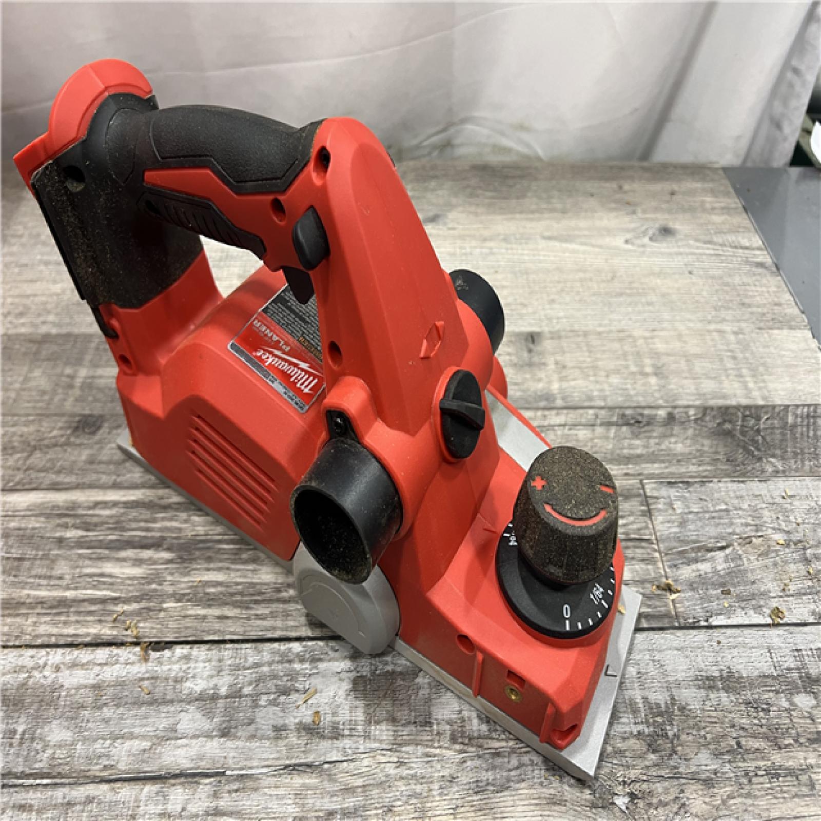 AS-IS Milwaukee M18 18-Volt Lithium-Ion Cordless 3-1/4 in. Planer (Tool-Only)