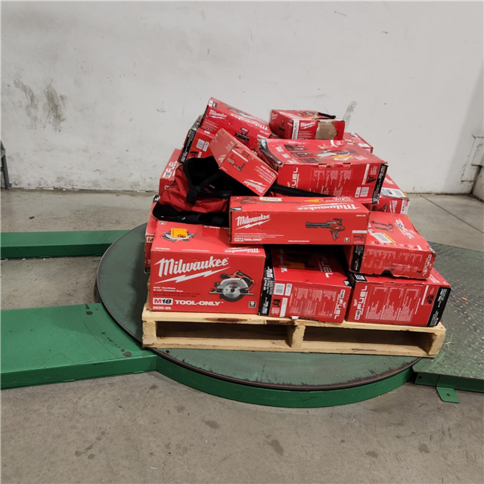 Dallas Location - As-Is MILWAUKEE Tool Pallet