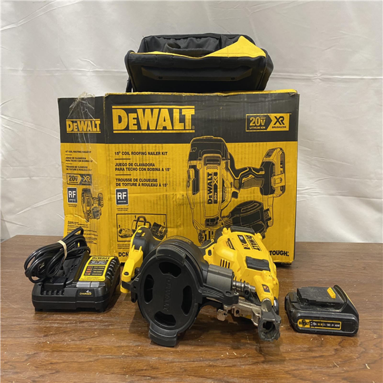 AS-IS DEWALT 2007898 Roofing Nailer Cordless