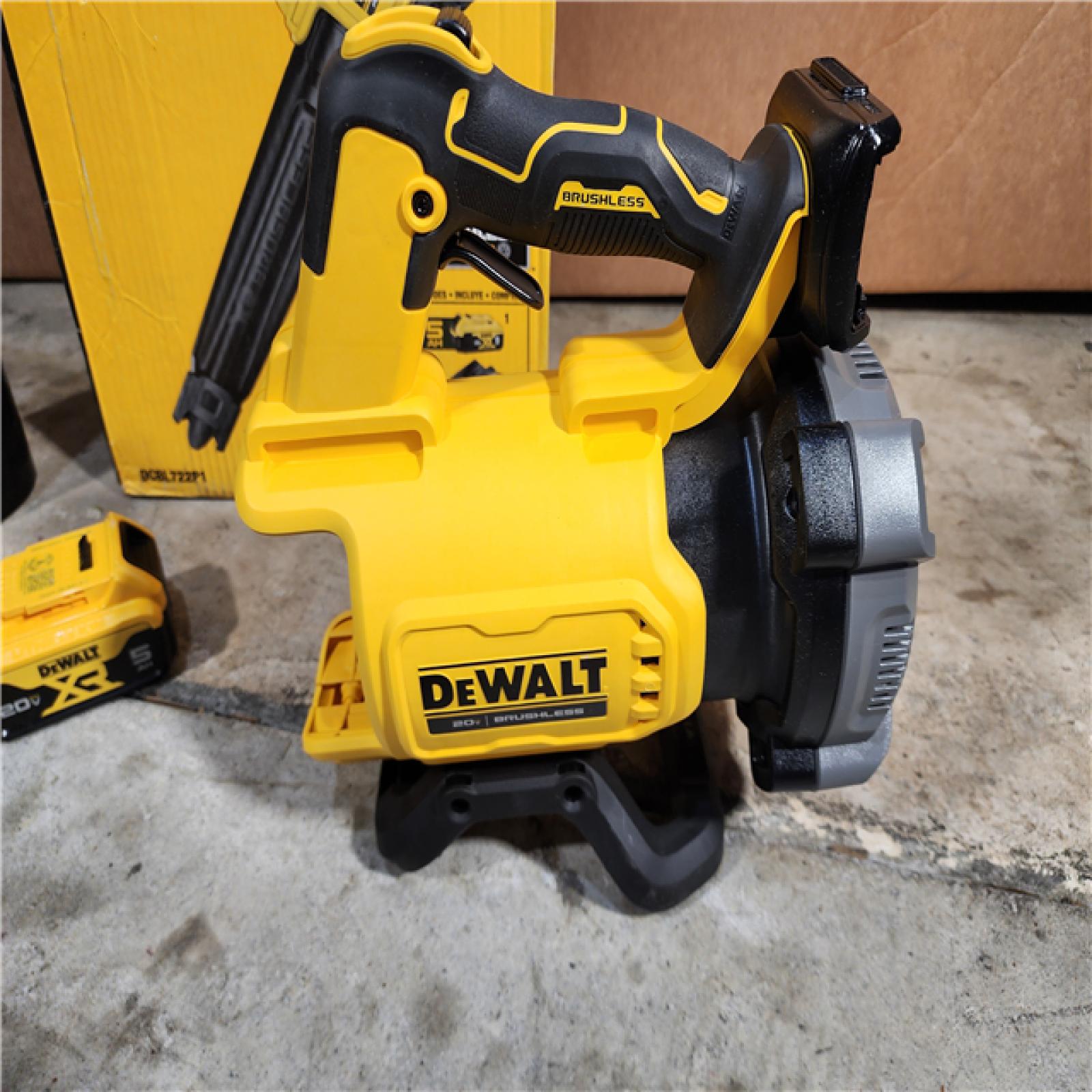 HOUSTON LOCATION - AS-IS DEWALT 20V MAX Brushless Cordless Handheld Axial Leaf Blower Kit