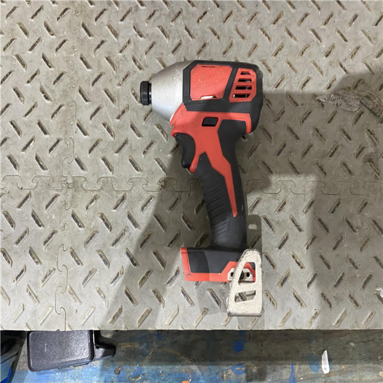 Houston location AS-IS Milwaukee 2850-22CT M18 18V Lithium-Ion Brushless Cordless 1/4 Hex Impact Driver Kit 2.0 Ah