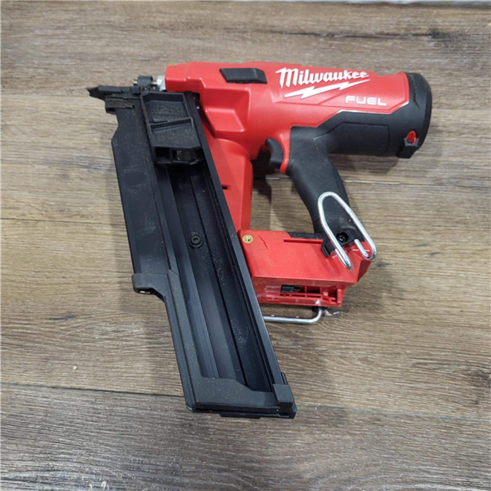 AS-IS Milwaukee 2744-20 M18 FUEL 21-Degree Cordless Framing Nailer (Tool Only)