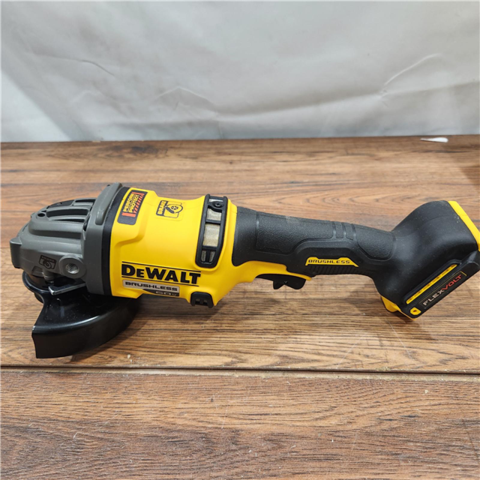 AS-IS DeWalt FLEXVOLT 60V MAX Cordless Grinder  4.5 - 6   9000 RPM  1 EA (115-DCG418B)