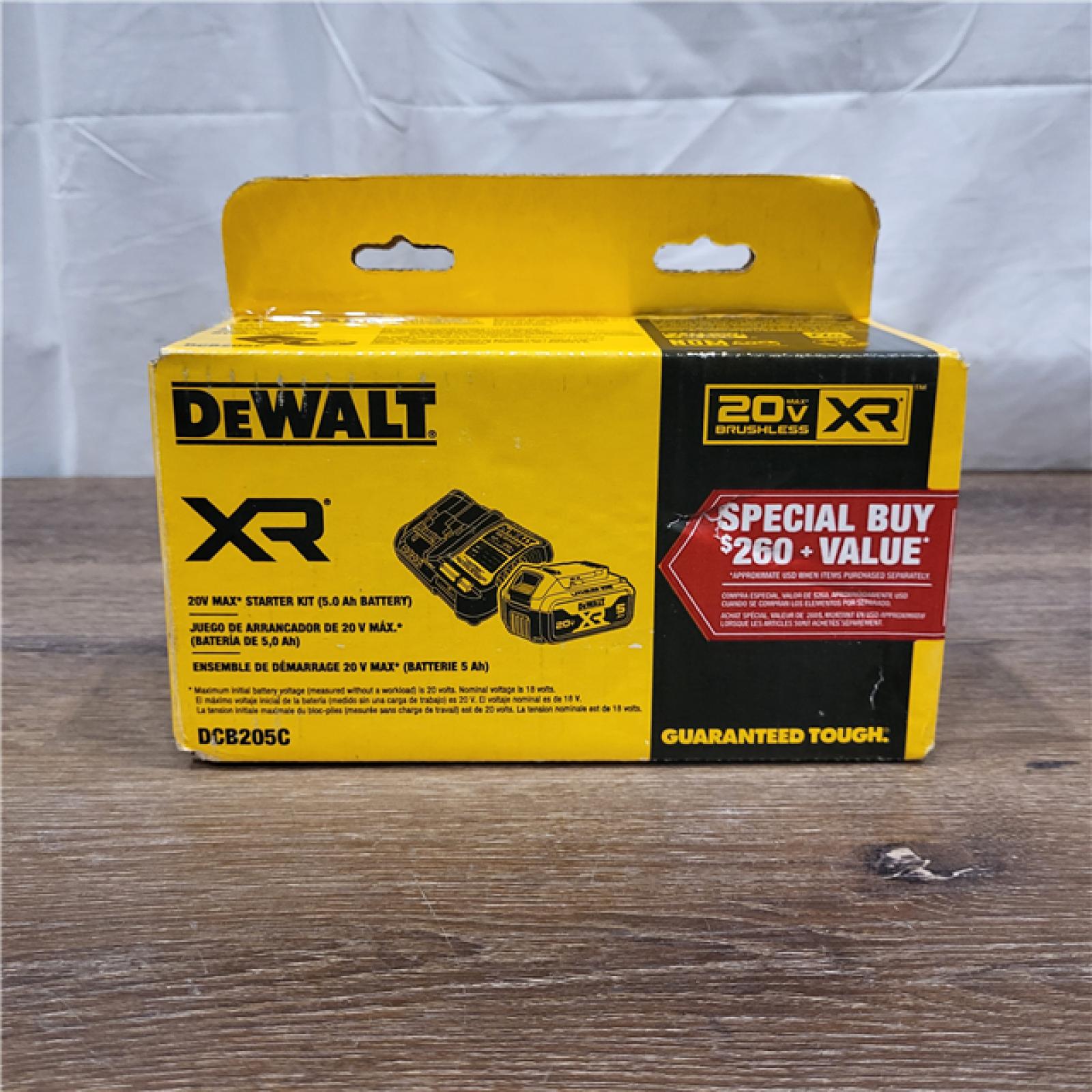 AS-IS DEWALT 20-Volt Maximum XR 5.0 Ah Battery Pack and Charger