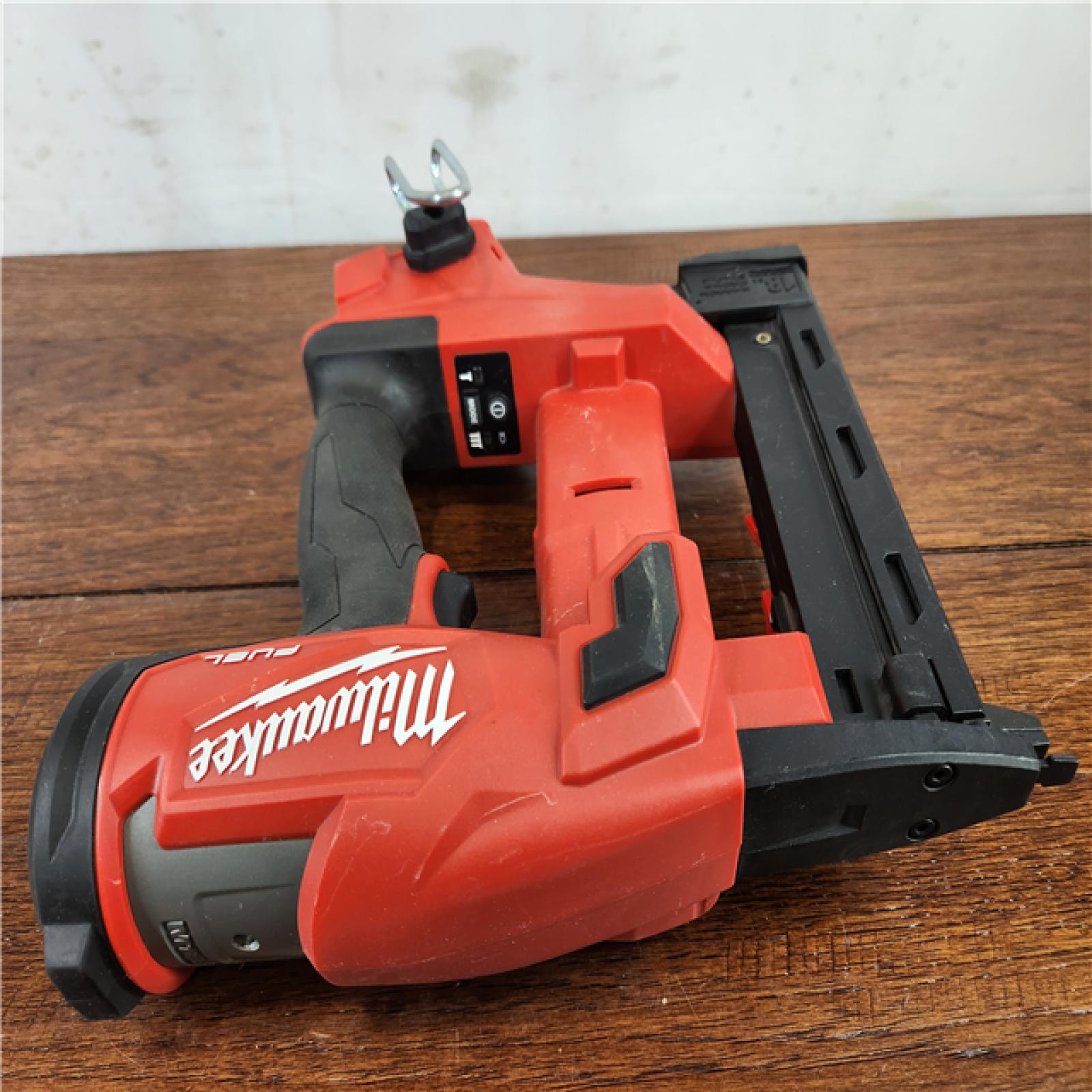 AS-IS Milwaukee M18 FUEL Brushless Cordless 18-Gauge 1-1/2 Narrow Crown Stapler (Tool Only)