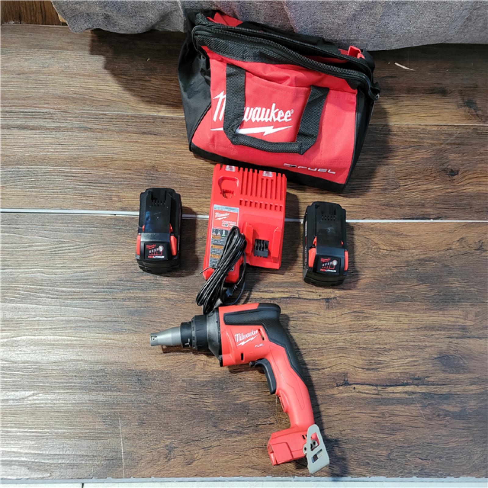 CALIFORNIA NEW MILWAUKEE M18 DRYWALL SCREW GUN KIT