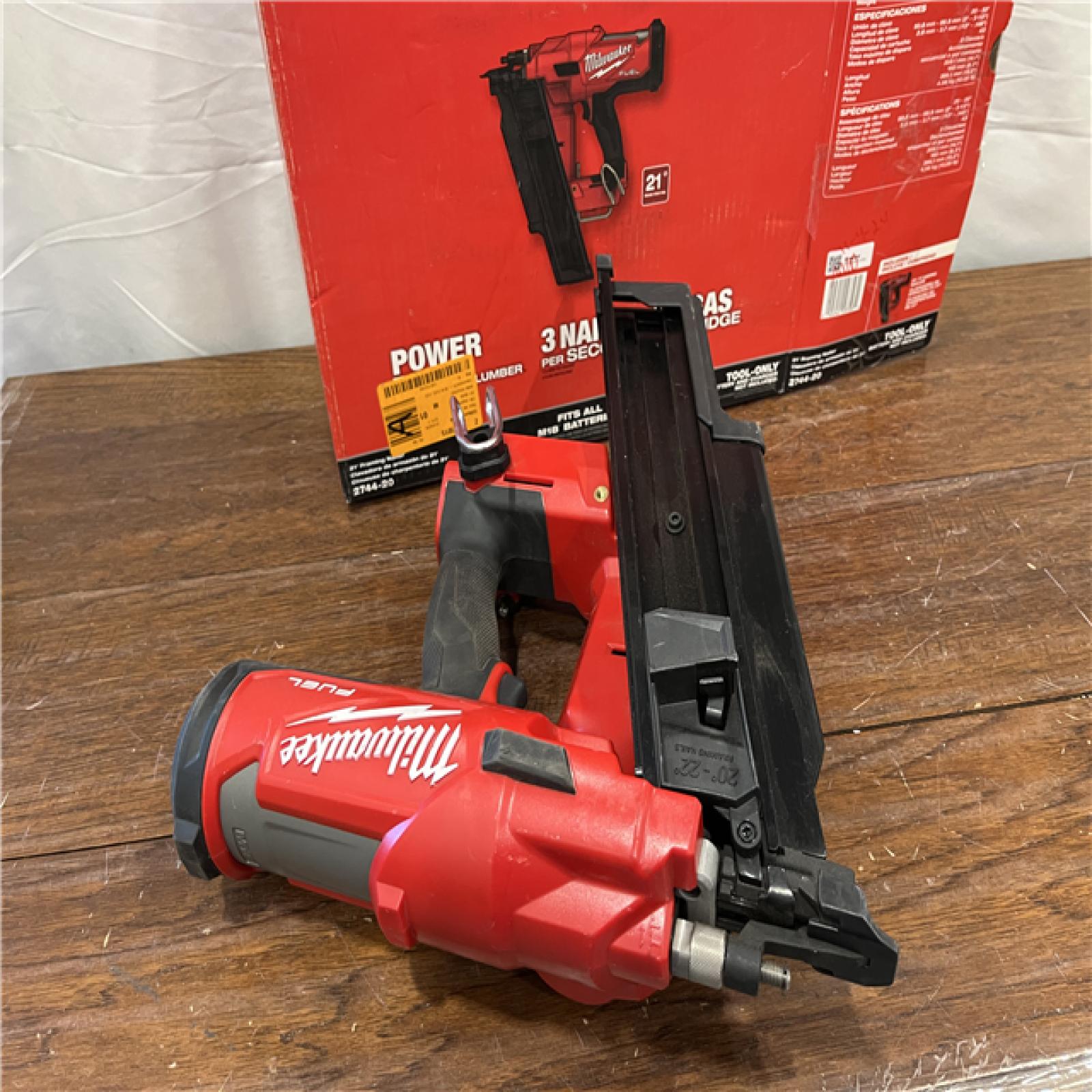 AS-IS Milwaukee 2744-20 M18 FUEL 21-Degree Cordless Framing Nailer (Tool Only)