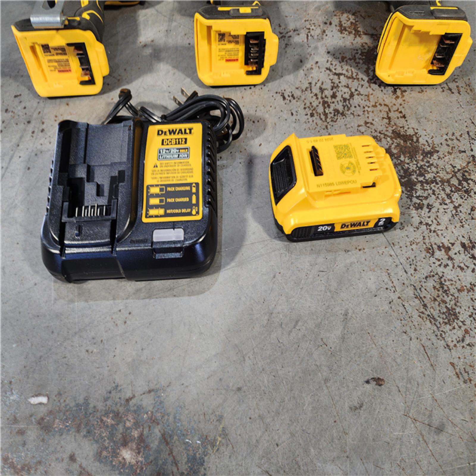 HOUSTON LOCATION - AS-IS DEWALT 3 TOOL COMBO KIT W/ BATTERY & CHARGER