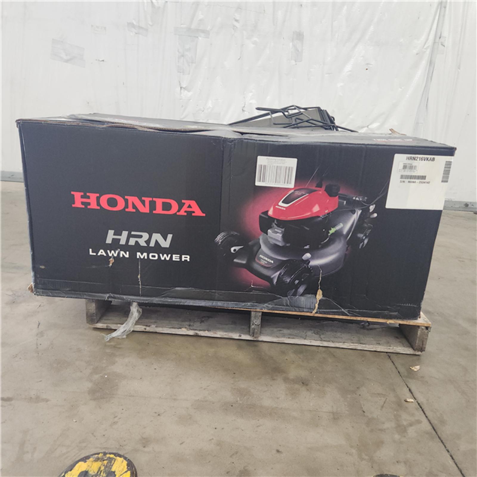Houston Location - AS-IS HONDA Lawn Mower HRN 216
