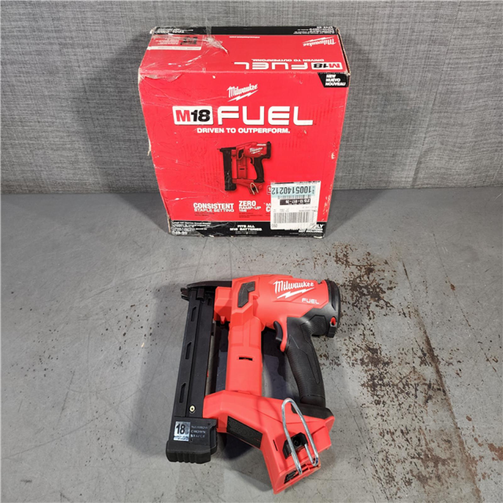 HOUSTON LOCATION - AS-IS (APPEARS LIKE NEW) M18 FUEL 18-Volt Lithium-Ion Brushless Cordless 18-Gauge 1/4 in. Narrow Crown Stapler (Tool-Only)