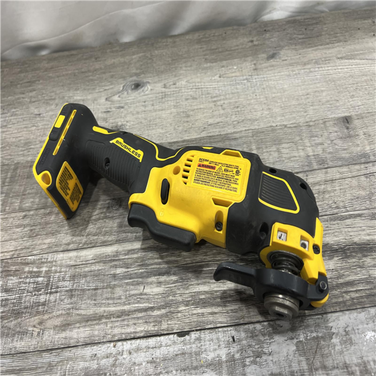 AS-IS DEWALT ATOMIC 20V MAX Cordless Brushless Oscillating Multi Tool (Tool Only)