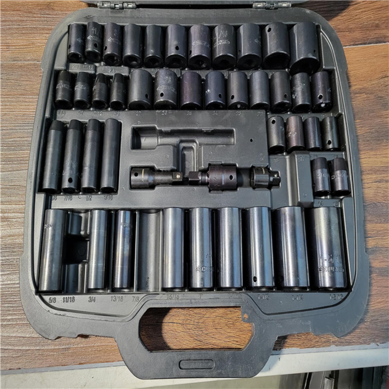 CALIFORNIA AS-IS HUSKY SOCKET SET