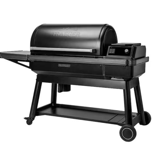 DALLAS LOCATION - AS-IS Traeger Ironwood XL Wi-Fi Pellet Grill and Smoker in Black