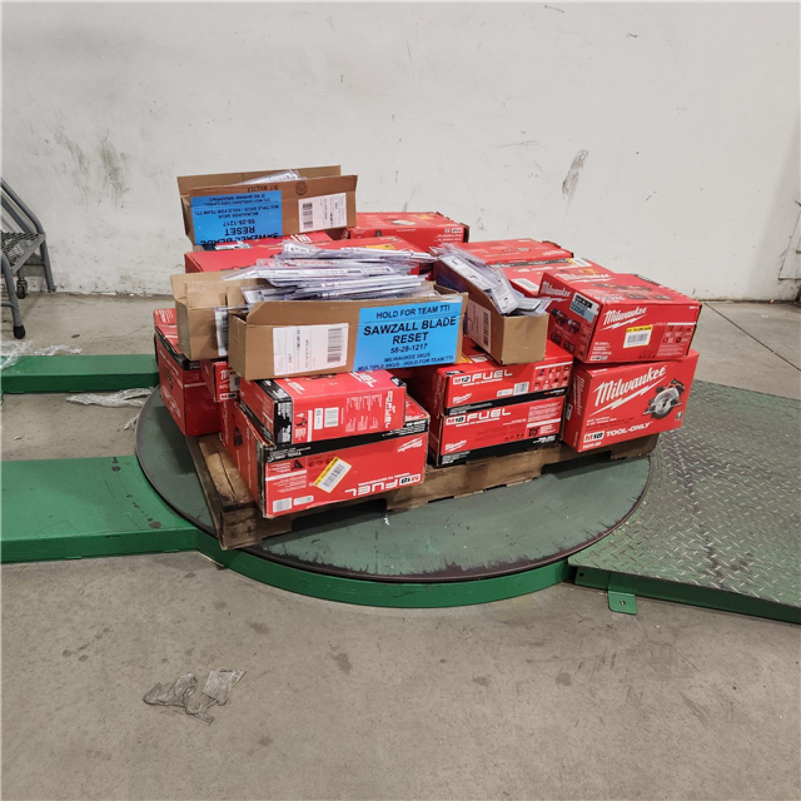 Dallas Location - As-Is MILWAUKEE Tool Pallet