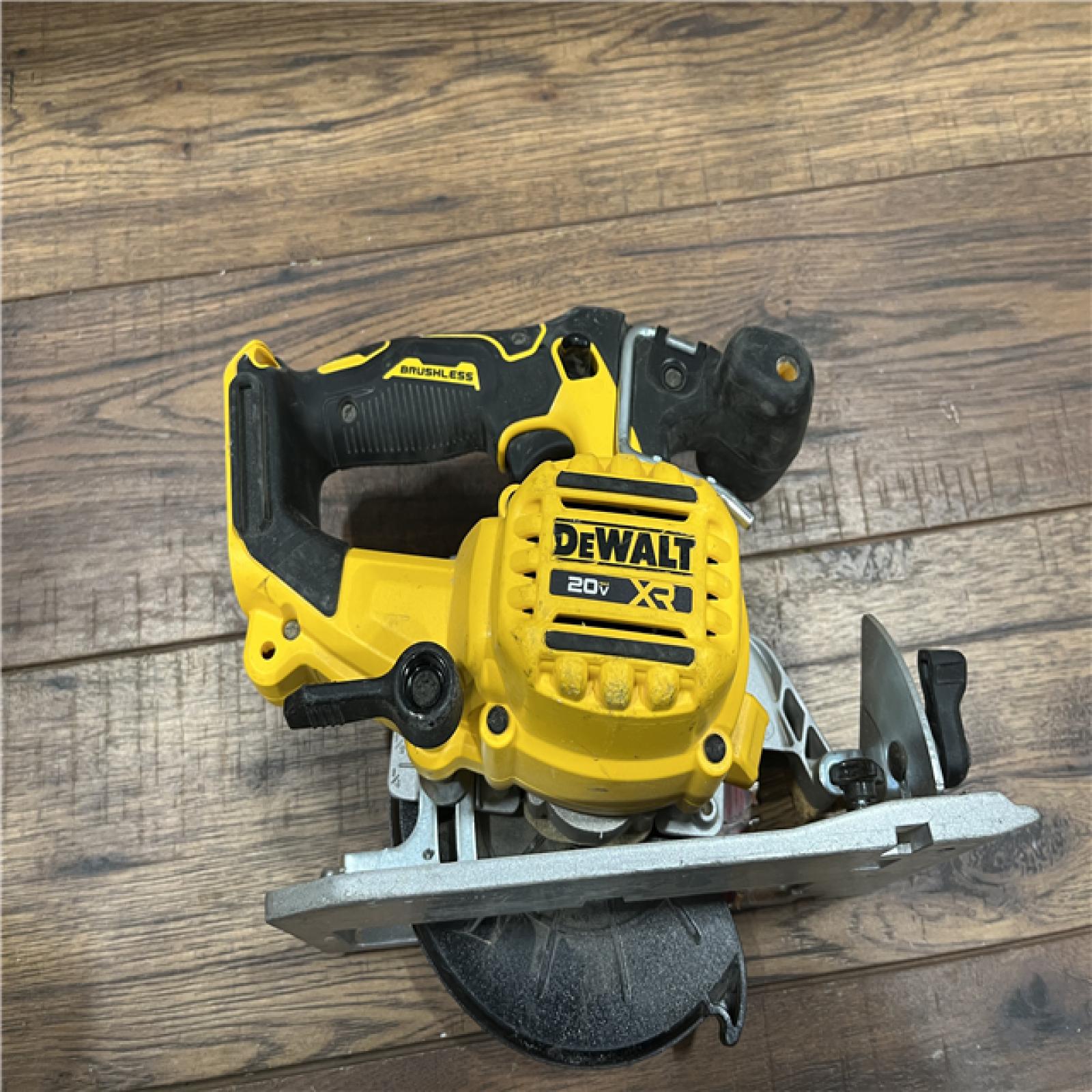 AS-IS DeWALT DCS565B 20V Max Brushless 6.5   Cordless Circular Saw