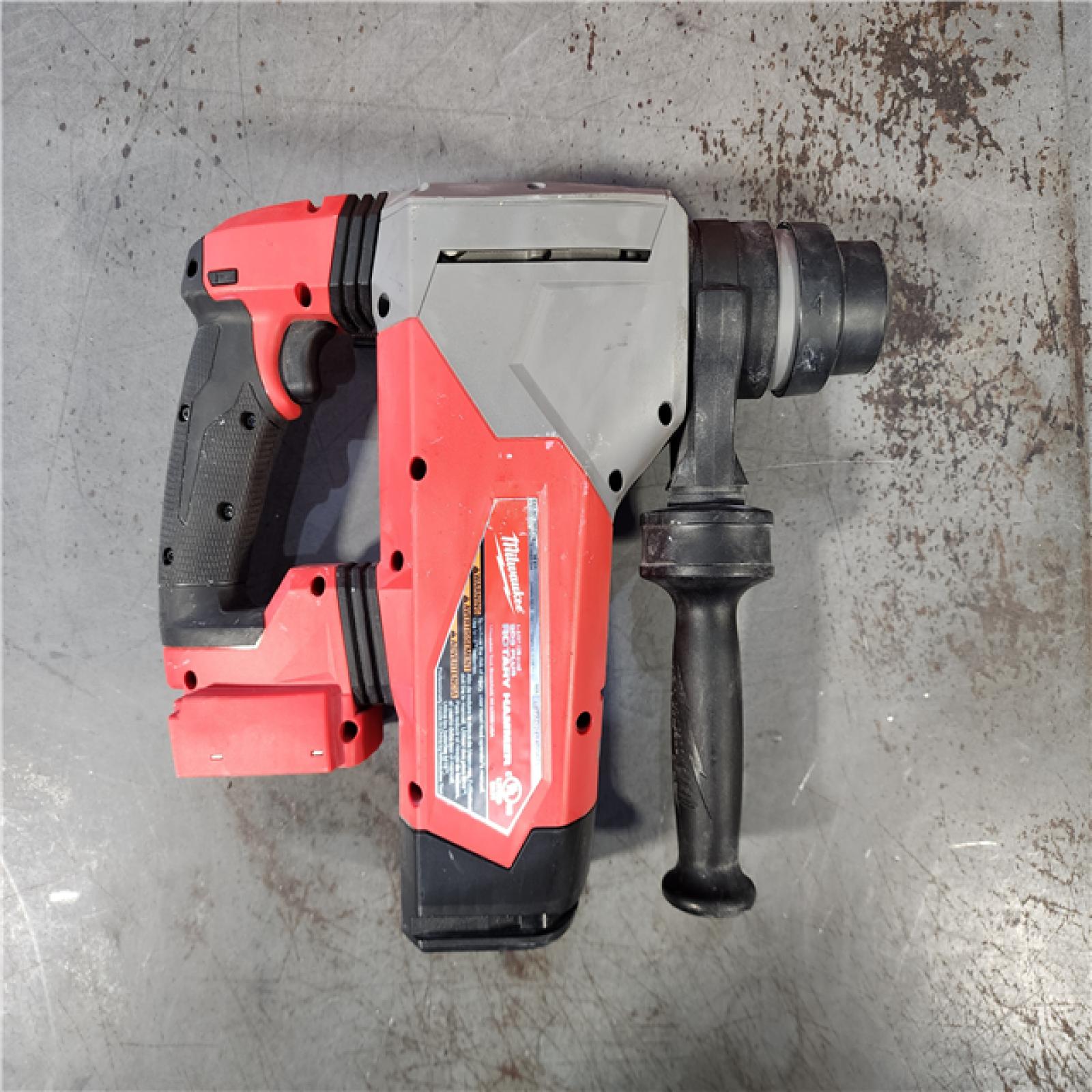 HOUSTON LOCATION - AS-IS Milwaukee 2915-20 M18 FUEL 18-Volt Lithium-Ion Brushless Cordless SDS-Plus 1-1/8 in. Rotary Hammer Drill (Tool-Only)