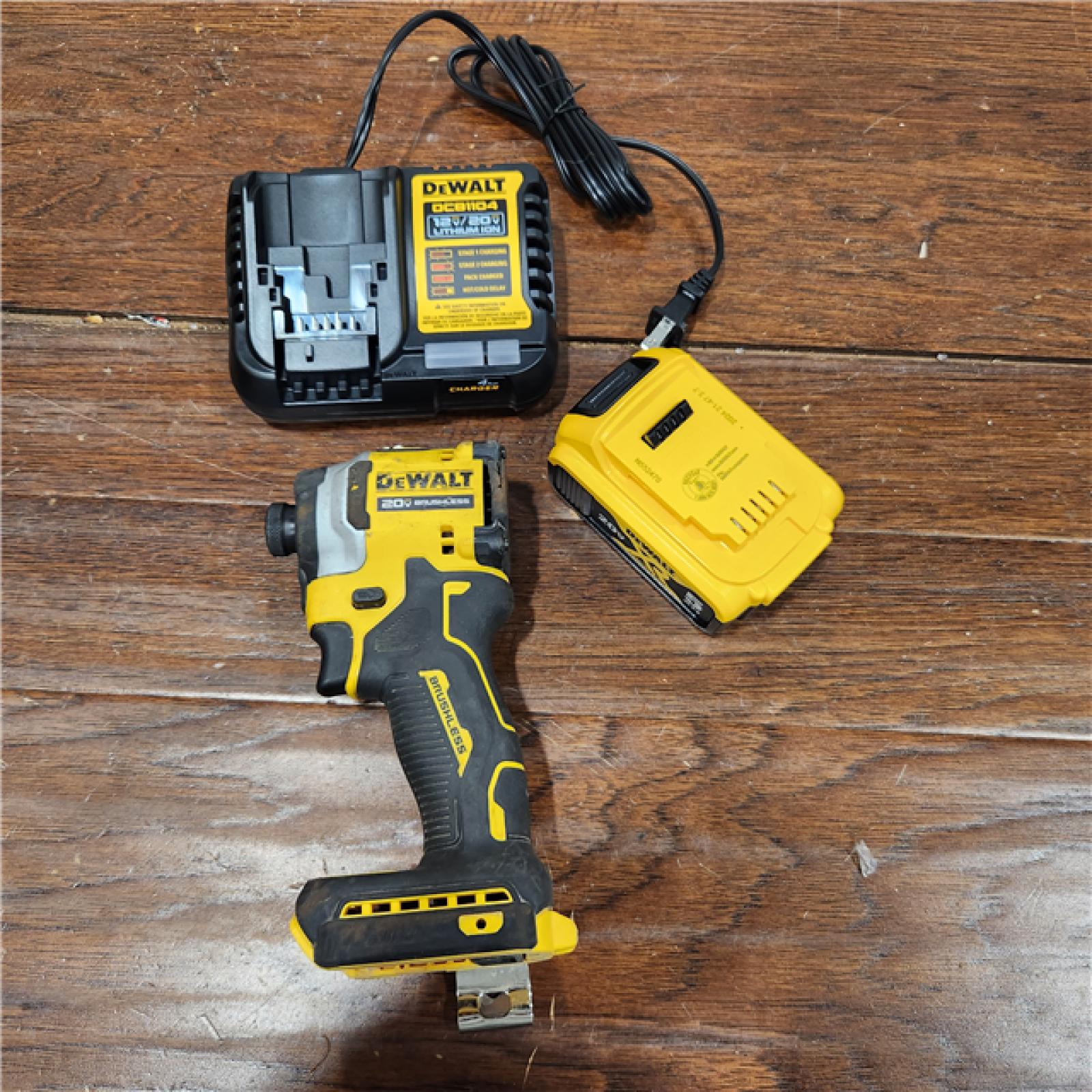 AS-IS ATOMIC 20V MAX Lithium-Ion Cordless 1/4 in. Brushless Impact Driver Kit, 5 Ah Battery, Charger, and Bag