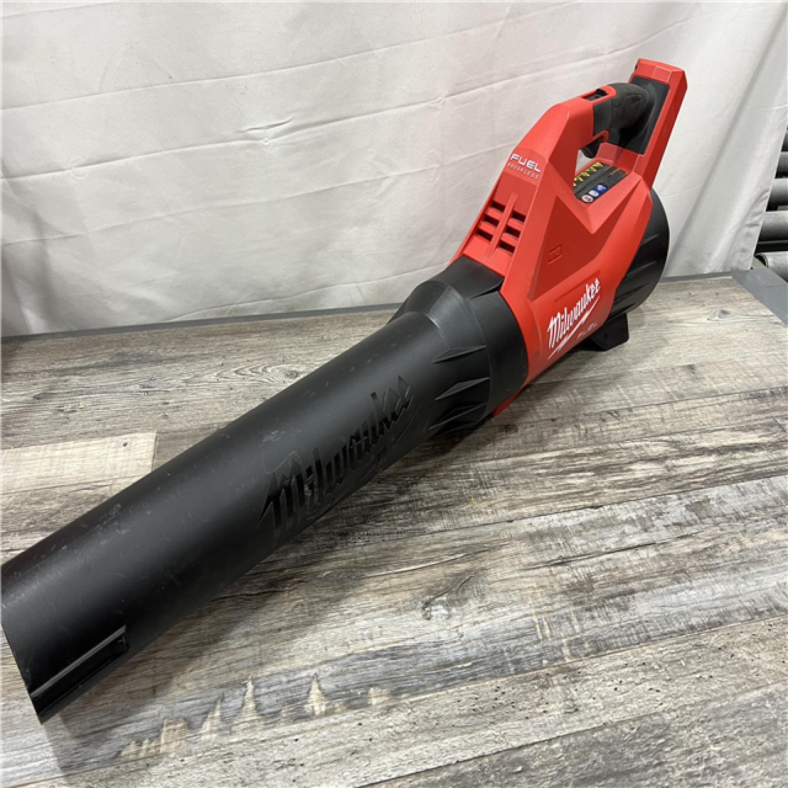 AS-IS Milwaukee M18 FUEL 18V Lithium-Ion Brushless Cordless Handheld Blower (Tool-Only)