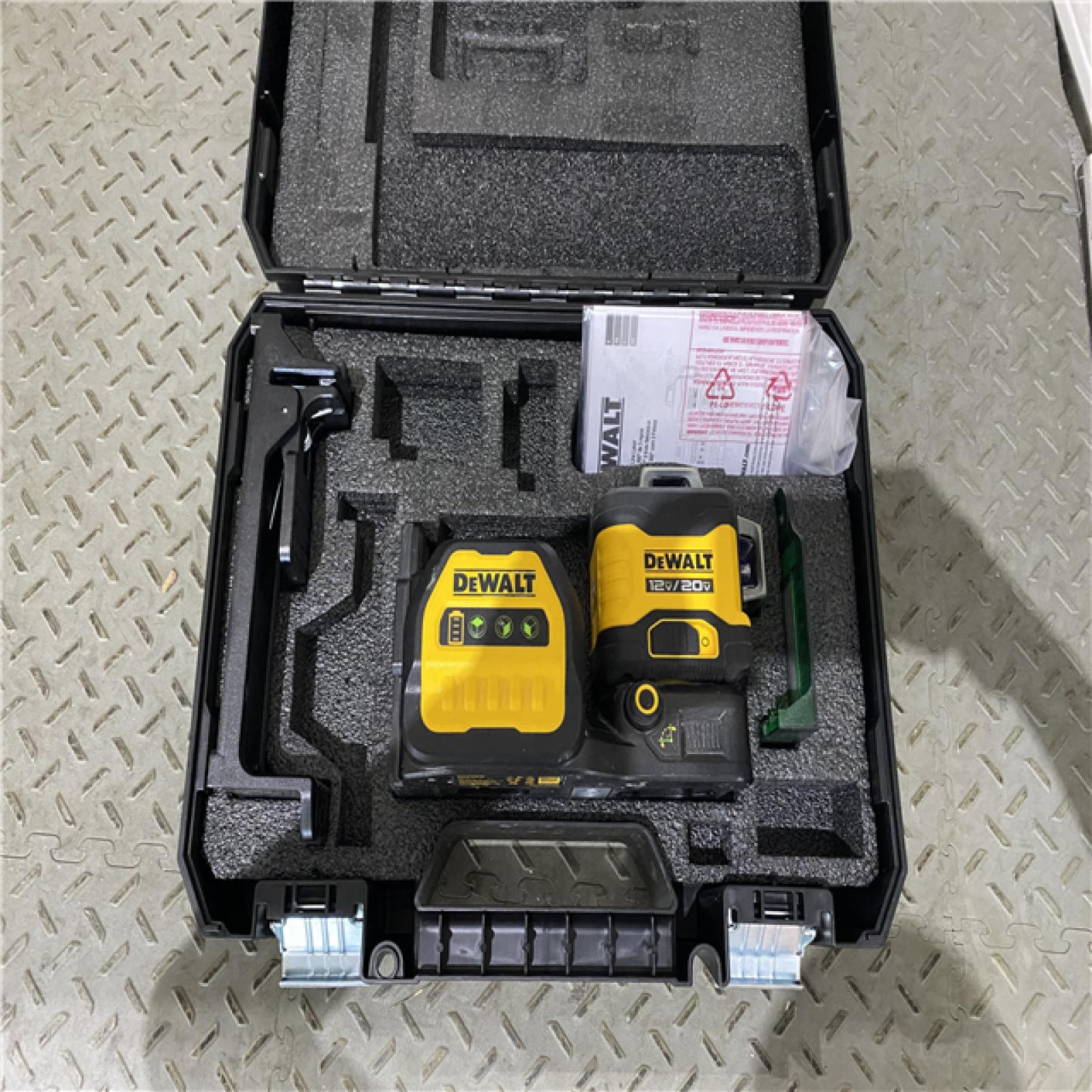 Houston location AS-IS DEWALT DCLE34030G 20V MAX XR Lithium-Ion Cordless 3X 360 Green Beam Line Laser (Tool Only)