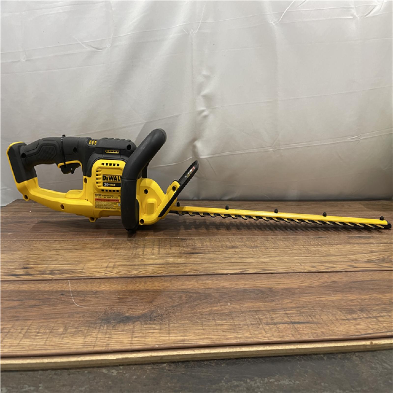 AS-IS DEWALT 20V MAX Cordless Battery Powered Hedge Trimmer (Tool Only)