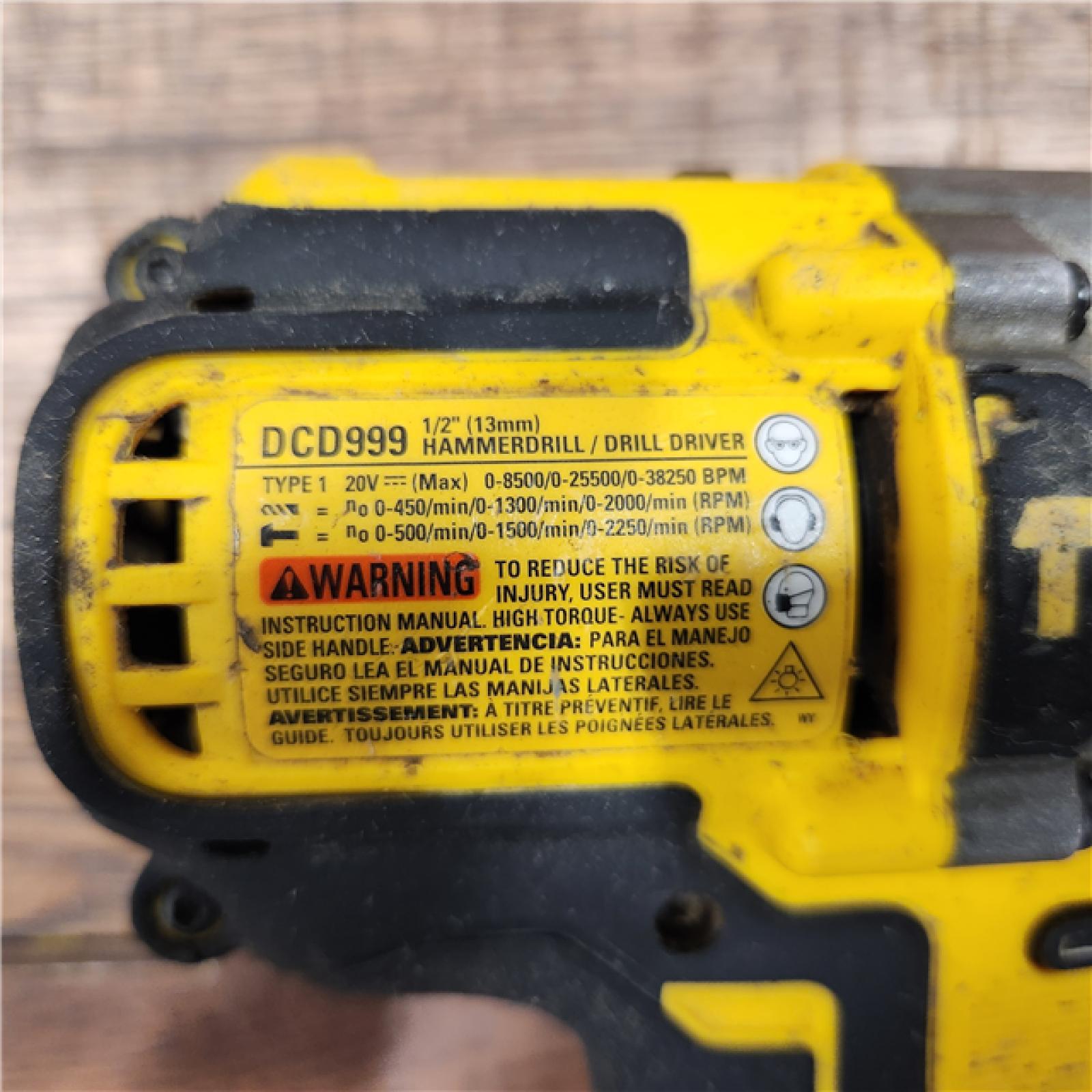 AS-IS Dewalt DCD999B 20V MAX Flexvolt 1/2  Cordless Hammer Drill Bare Tool