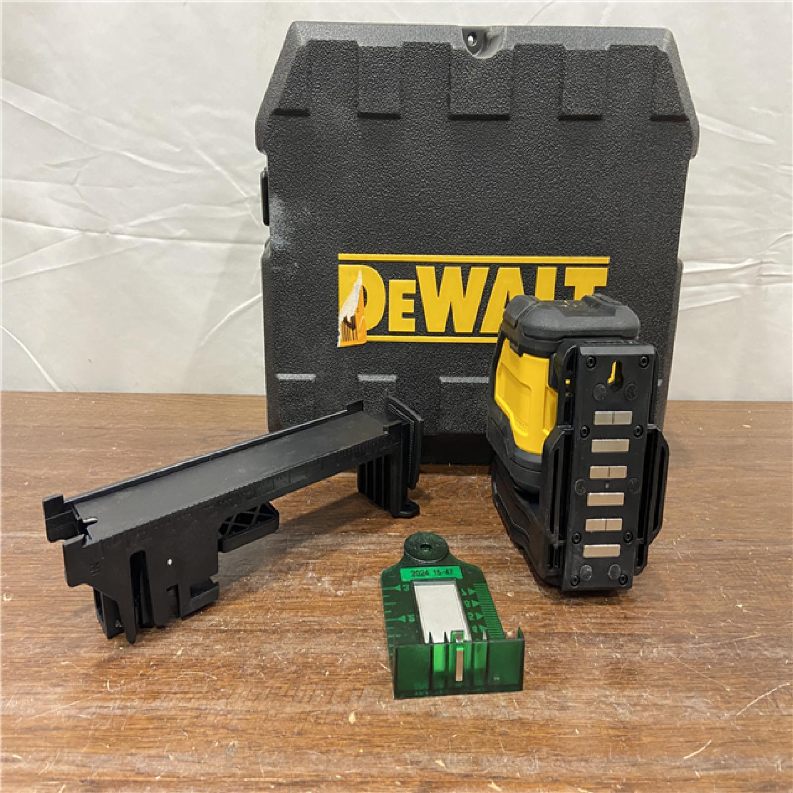 AS-IS DeWalt DCLE34021 18v XR Cordless Cross Line Self Levelling Green Laser Level