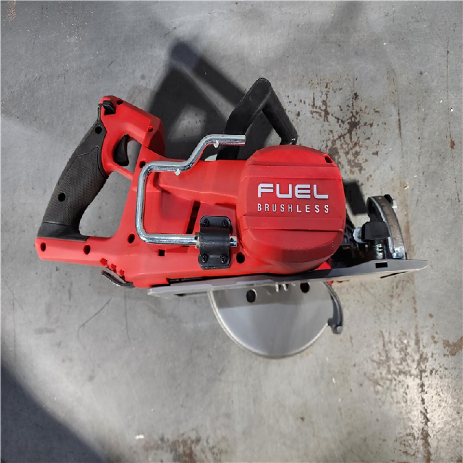 HOUSTON LOCATION - AS-IS Milwaukee 2830-20 Rear Handle Circular Saw M18 FUEL 7-1/4  Cordless Brushless Tool Only