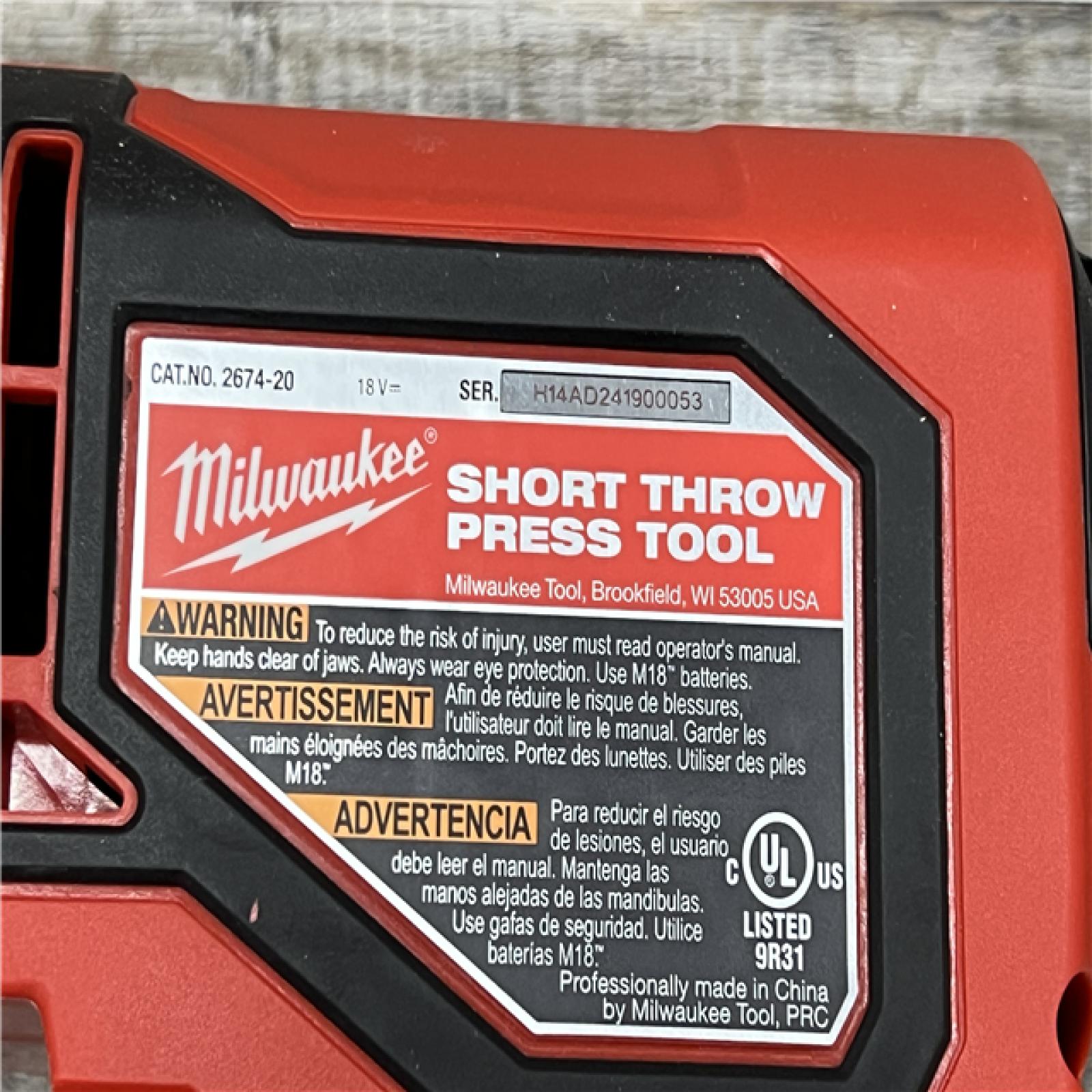 AS-IS MILWAUKEE M18 18V Lithium-Ion Cordless Short Throw Press Tool Kit with 3 PEX Crimp Jaws (2) 2.0 Ah Batteries and Charger