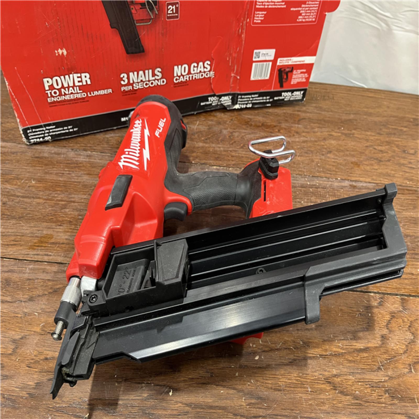 AS-ISMilwaukee 2744-20 M18 FUEL 3-1/2 in. 18-Volt 21-Degree Lithium-Ion Brushless Cordless Framing Nailer (Tool-Only) (Refurbished)